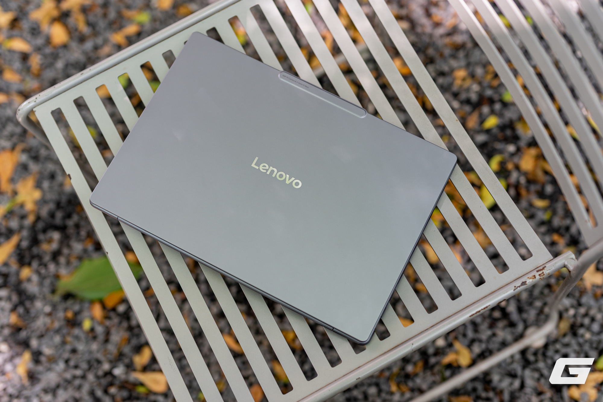 Trải nghiệm nhanh Lenovo Yoga Slim 7i Aura Edition Gen 10: Laptop hợp tác chiến lược với Intel có gì khác biệt?- Ảnh 6.