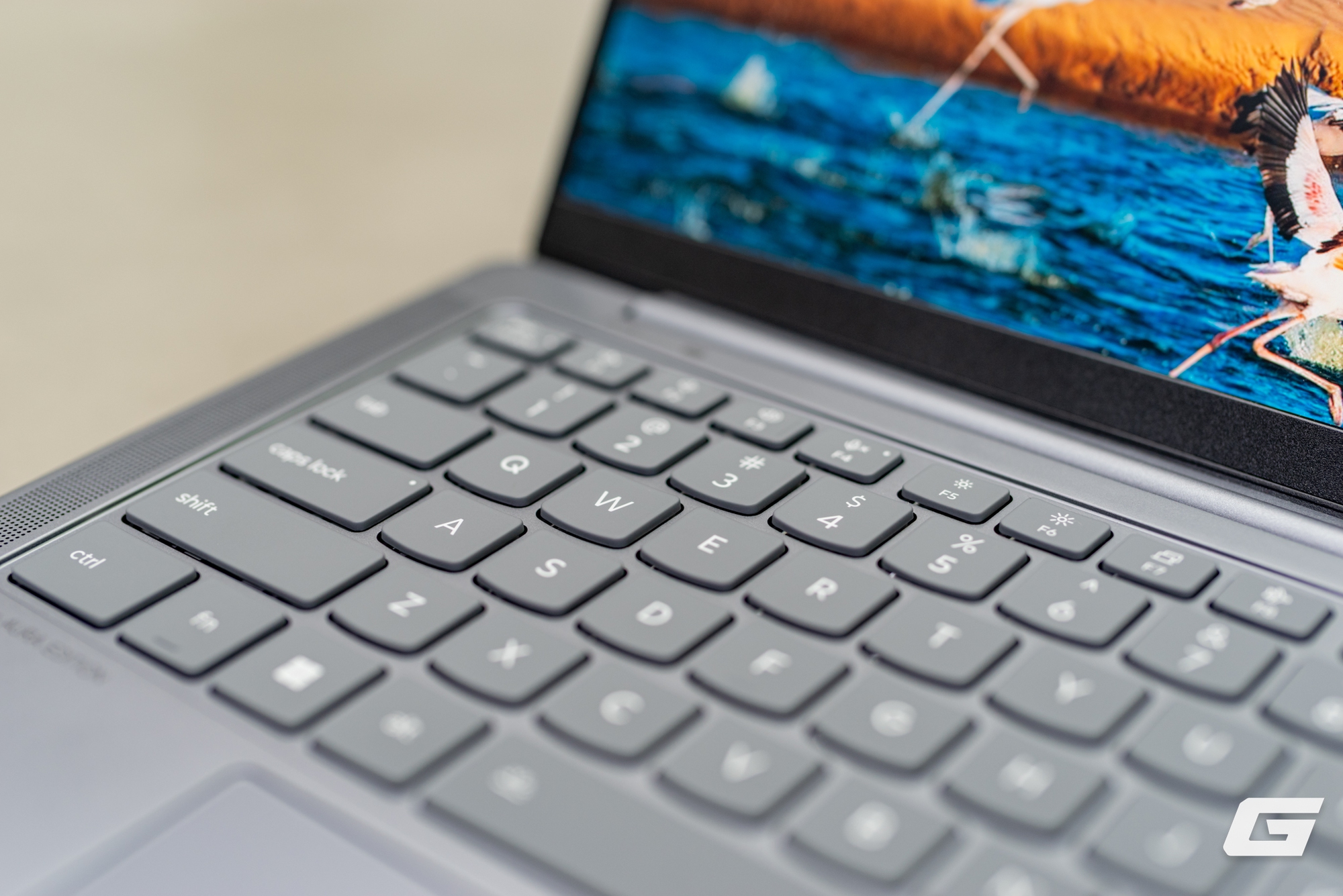 Trải nghiệm nhanh Lenovo Yoga Slim 7i Aura Edition Gen 10: Laptop hợp tác chiến lược với Intel có gì khác biệt?- Ảnh 12.