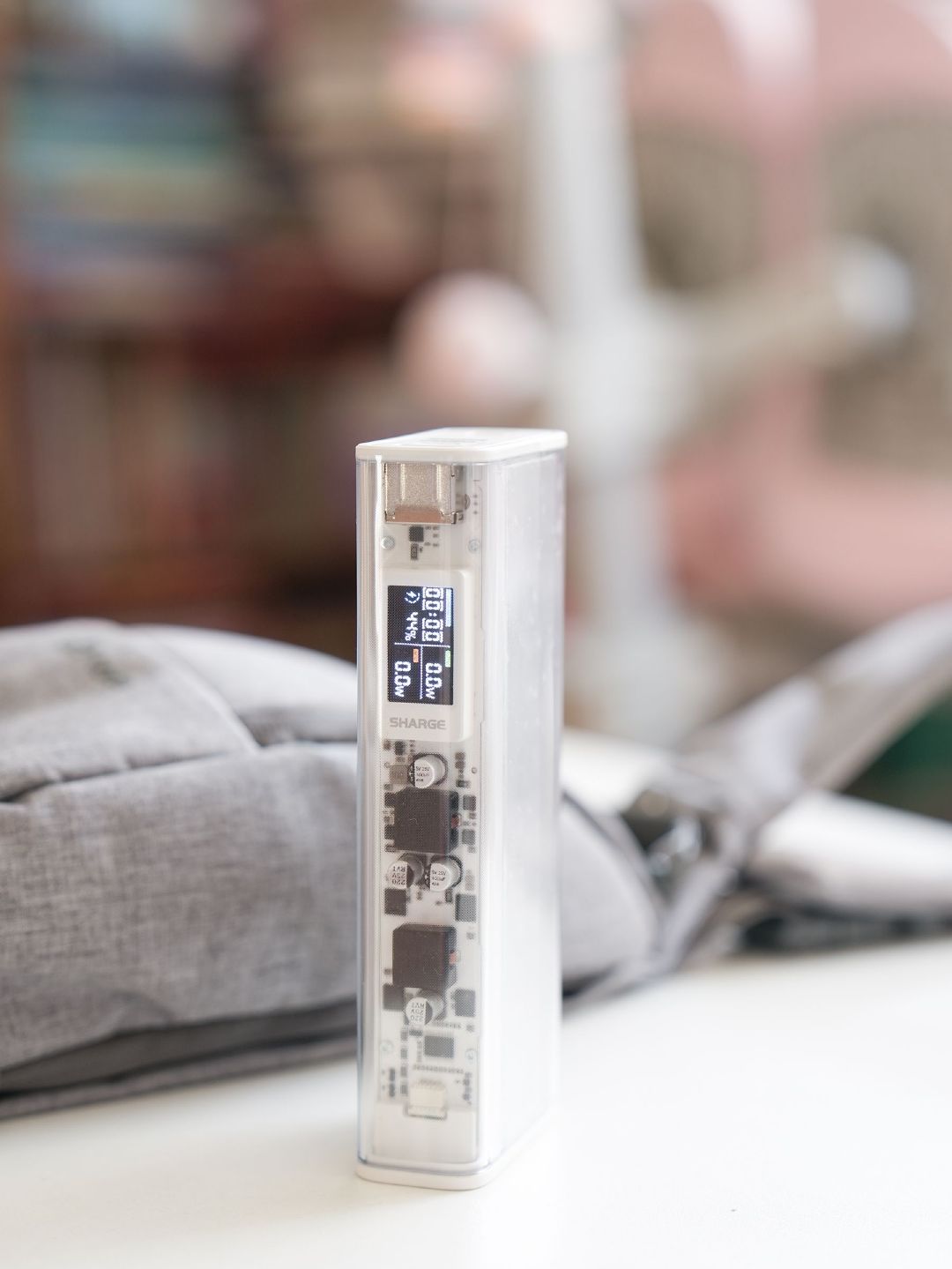 Đây là pin dự phòng 20.000mAh trong suốt: nhỏ gọn, công suất 140W- Ảnh 8.