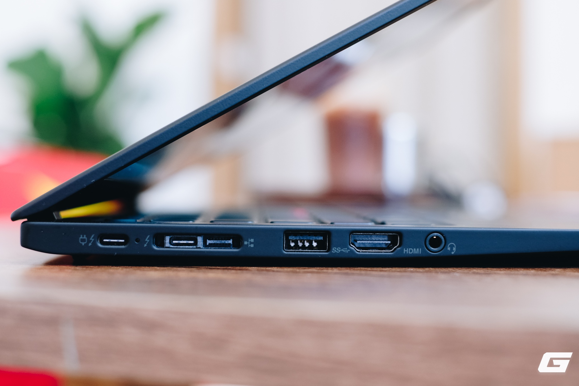 Chưa đến 10 triệu sở hữu mẫu ThinkPad cao cấp này: Siêu nhẹ chỉ hơn 1Kg, cấu hình tuy không mạnh nhưng vẫn hút khách vì độ bền bỉ- Ảnh 5.
