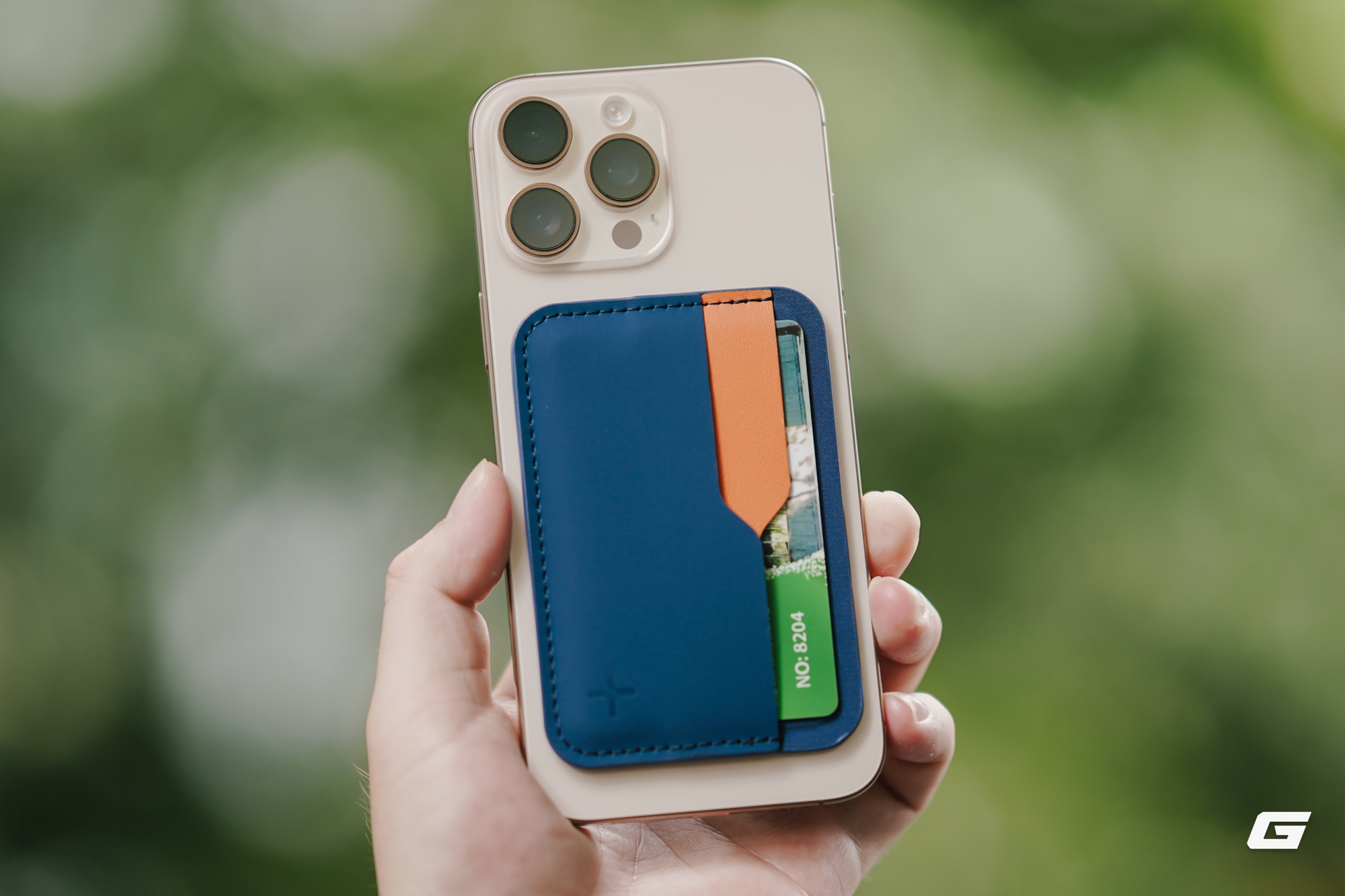 Món phụ kiện 199K biến iPhone thành "ví di động" mà ai cũng nên sắm một chiếc- Ảnh 12. Món phụ kiện 199K biến iPhone thành "ví di động" mà ai cũng nên sắm một chiếc- Ảnh 12.