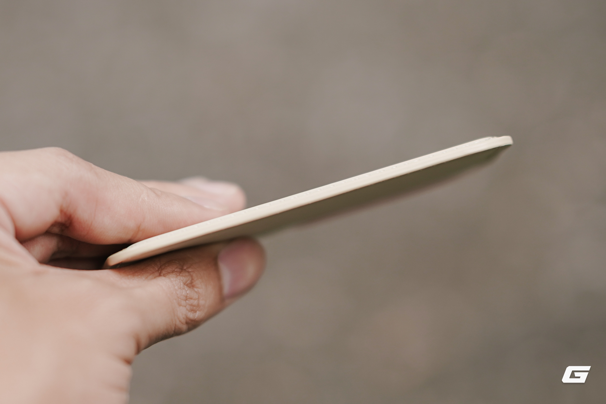 Món phụ kiện 199K biến iPhone thành "ví di động" mà ai cũng nên sắm một chiếc- Ảnh 7. Món phụ kiện 199K biến iPhone thành "ví di động" mà ai cũng nên sắm một chiếc- Ảnh 7.