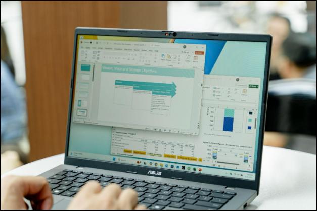 Học sinh, sinh viên cần mua laptop đi học không thể bỏ qua các dòng máy này- Ảnh 1.