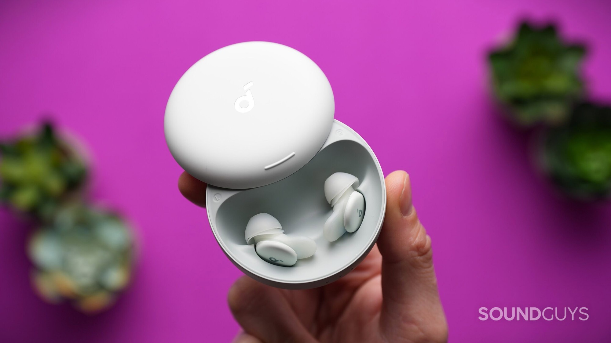 Anker có tai nghe ngủ khử được tiếng ngáy, bắt sóng não, giá cao nhưng nhiều người chắc sẽ rất thích- Ảnh 1.
