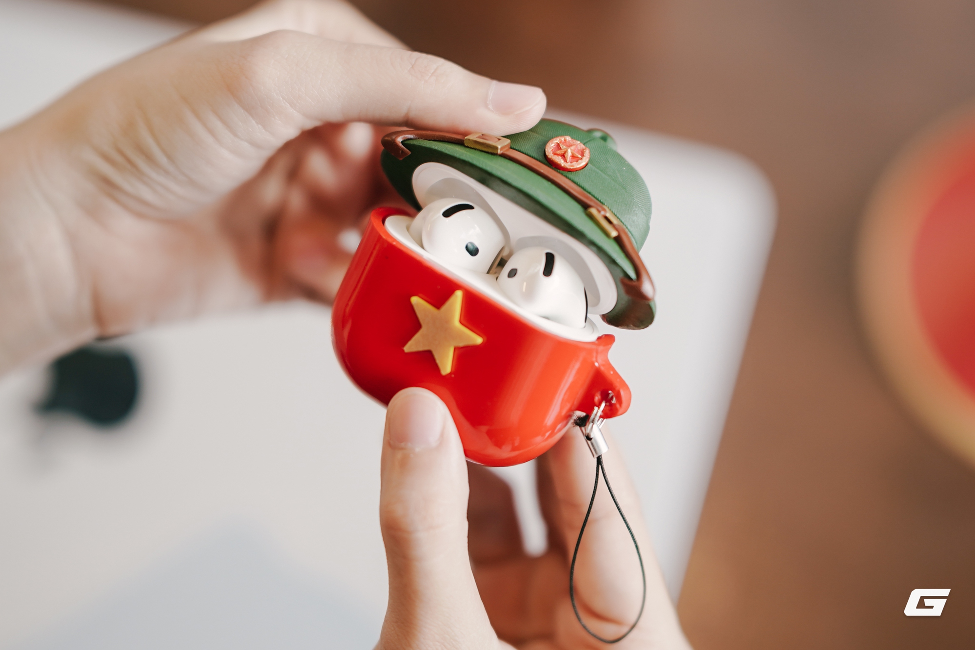 Trên tay ốp AirPods 