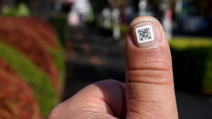 Các nhà vật lý phá kỷ lục với mã QR nhỏ nhất thế giới- Ảnh 3.