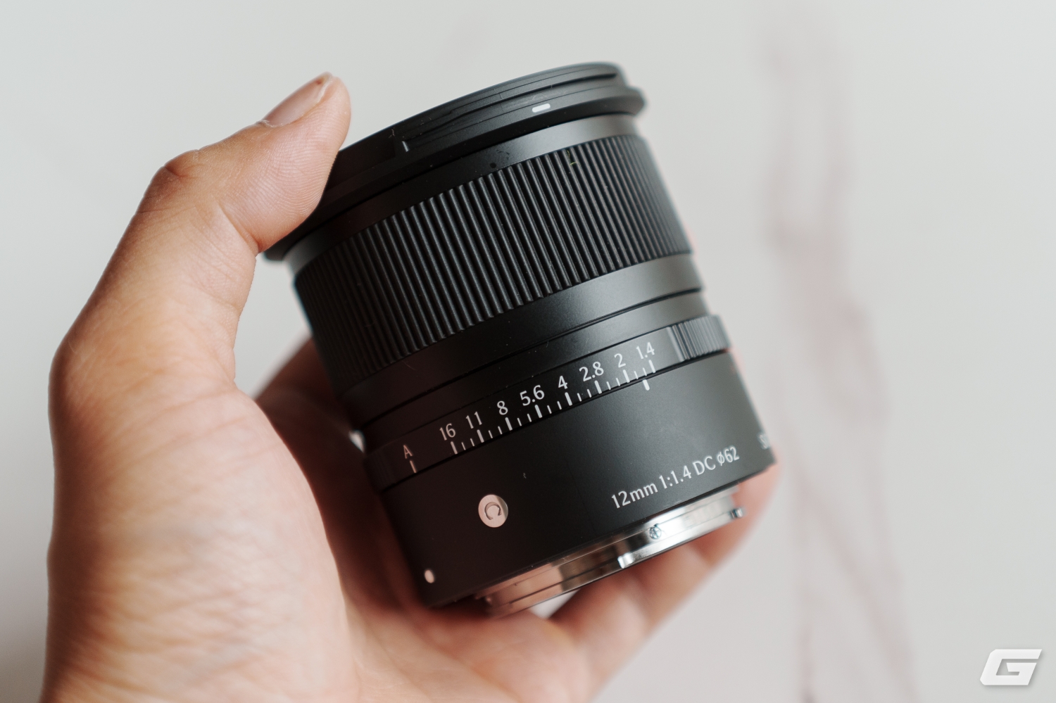 Trải nghiệm Sigma 12mm f/1.4 DC DN: Nhỏ gọn, khẩu lớn, lấy nét nhanh, quay chụp đều ngon nhưng quá nhiều đối thủ- Ảnh 2.