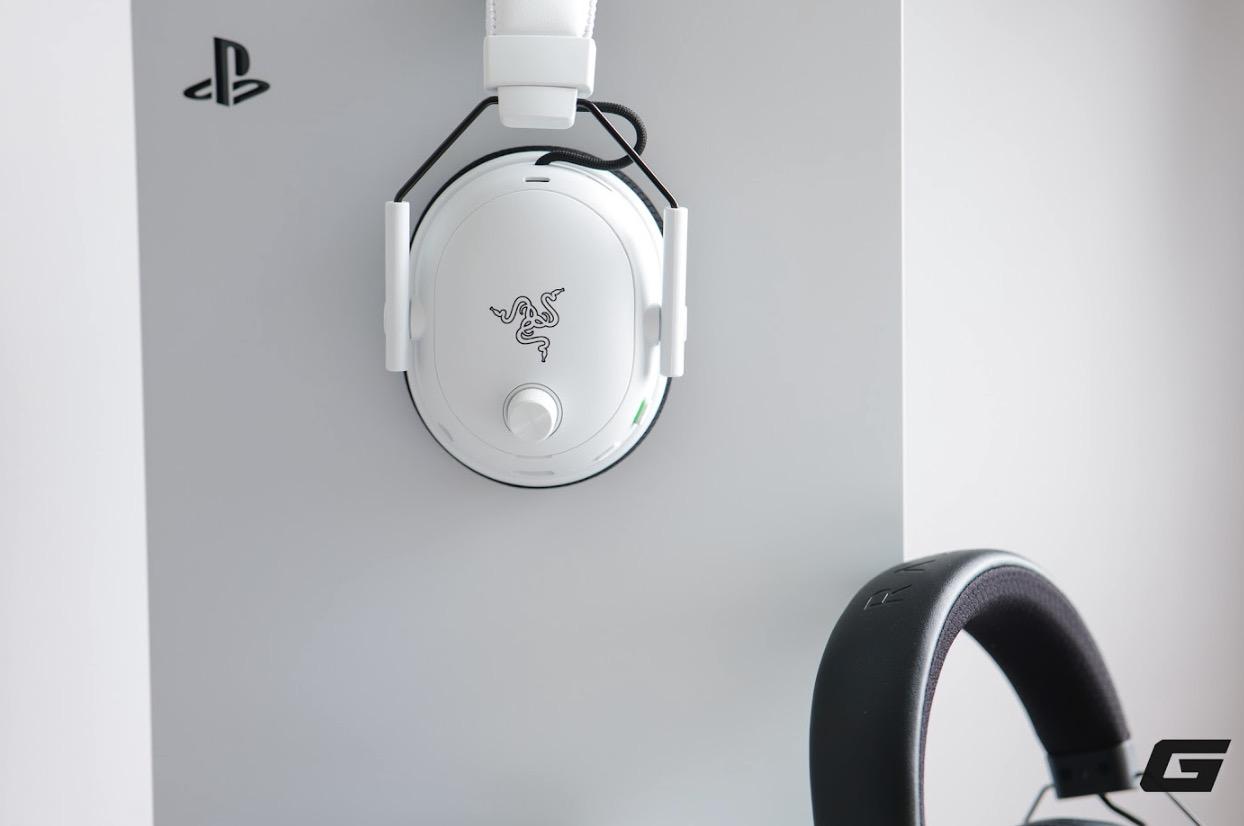 Đập hộp bộ đôi tai nghe gaming mới dành cho fan “rắn 3 đầu” Razer BlackShark V3 và V3 Pro: Thiết kế cá tính, đeo êm và thoáng, driver TriForce mạnh mẽ, có cả ANC- Ảnh 5. Đập hộp bộ đôi tai nghe gaming mới dành cho fan “rắn 3 đầu” Razer BlackShark V3 và V3 Pro: Thiết kế cá tính, đeo êm và thoáng, driver TriForce mạnh mẽ, có cả ANC- Ảnh 5.