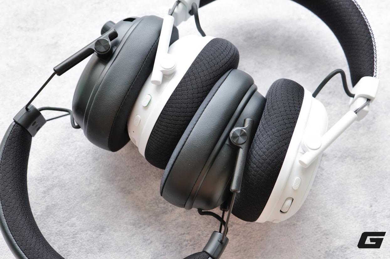 Đập hộp bộ đôi tai nghe gaming mới dành cho fan “rắn 3 đầu” Razer BlackShark V3 và V3 Pro: Thiết kế cá tính, đeo êm và thoáng, driver TriForce mạnh mẽ, có cả ANC- Ảnh 10. Đập hộp bộ đôi tai nghe gaming mới dành cho fan “rắn 3 đầu” Razer BlackShark V3 và V3 Pro: Thiết kế cá tính, đeo êm và thoáng, driver TriForce mạnh mẽ, có cả ANC- Ảnh 10.