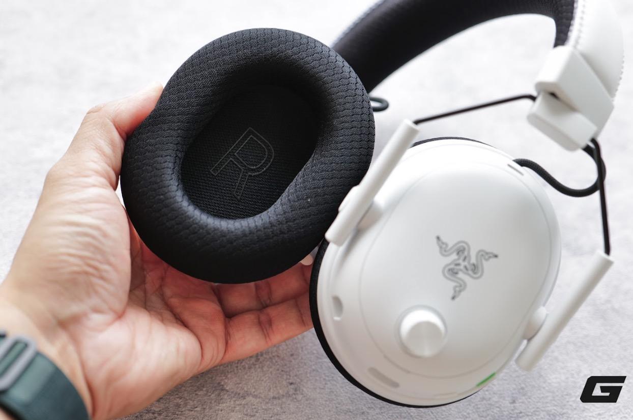 Đập hộp bộ đôi tai nghe gaming mới dành cho fan “rắn 3 đầu” Razer BlackShark V3 và V3 Pro: Thiết kế cá tính, đeo êm và thoáng, driver TriForce mạnh mẽ, có cả ANC- Ảnh 13. Đập hộp bộ đôi tai nghe gaming mới dành cho fan “rắn 3 đầu” Razer BlackShark V3 và V3 Pro: Thiết kế cá tính, đeo êm và thoáng, driver TriForce mạnh mẽ, có cả ANC- Ảnh 13.