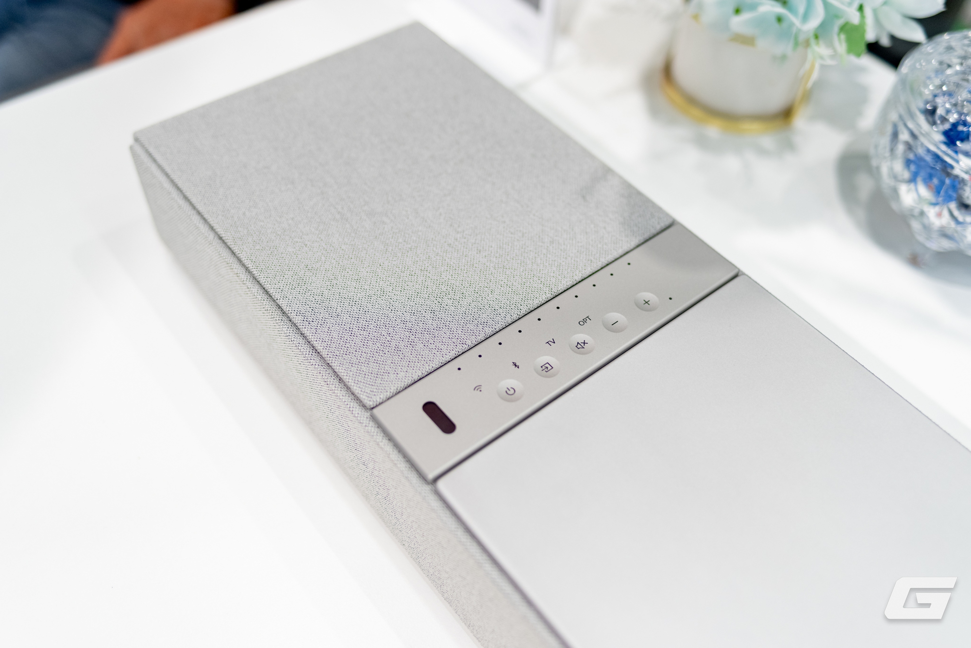 Cận cảnh KEF XIO: Loa thanh trị giá 60 triệu có gì đặc biệt- Ảnh 7. Cận cảnh KEF XIO: Loa thanh trị giá 60 triệu có gì đặc biệt- Ảnh 7.