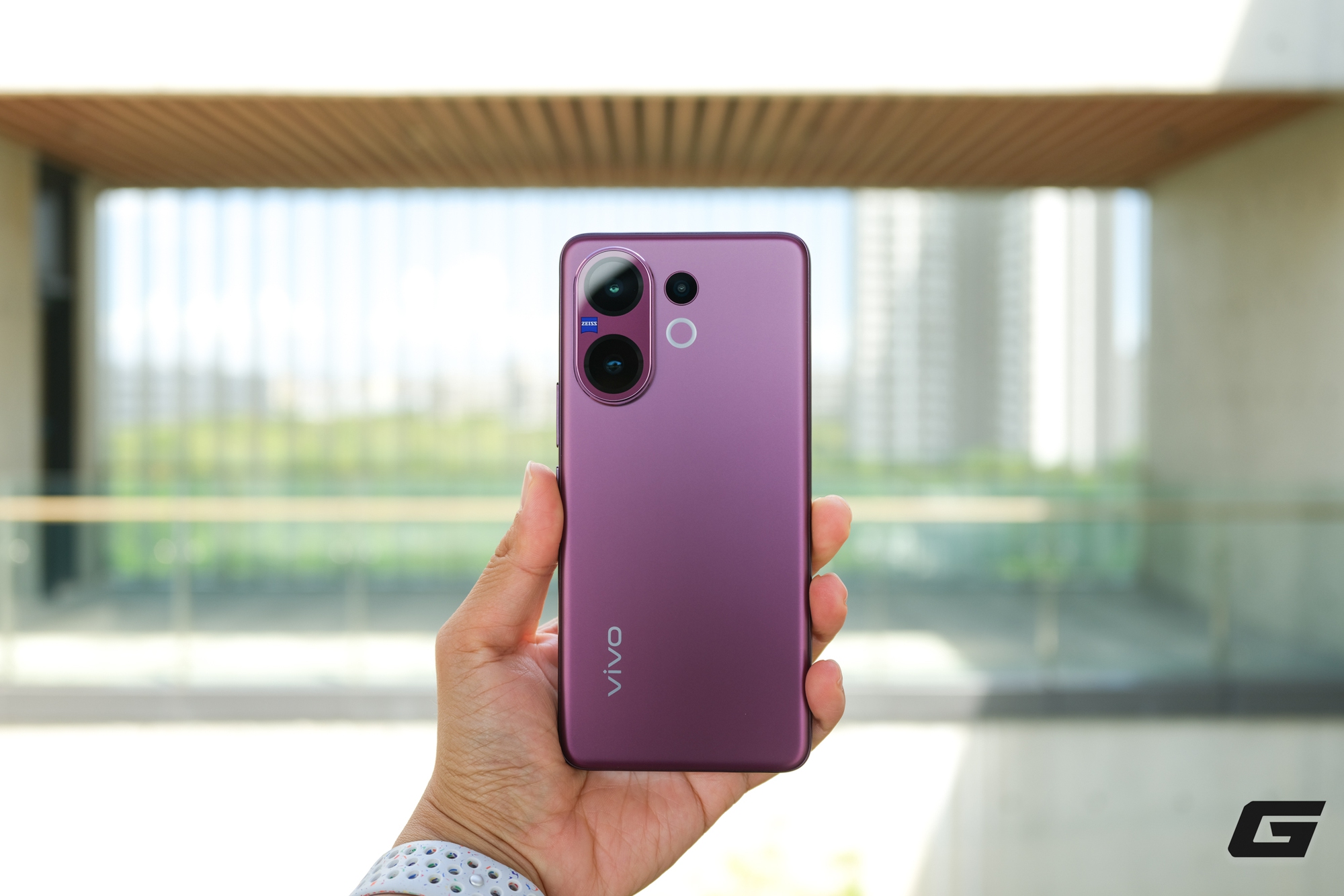 Trên tay vivo V60: Trang bị camera hợp tác với ZEISS, pin khủng 6500mAh, sắp về Việt Nam- Ảnh 5. Trên tay vivo V60: Trang bị camera hợp tác với ZEISS, pin khủng 6500mAh, sắp về Việt Nam- Ảnh 5.