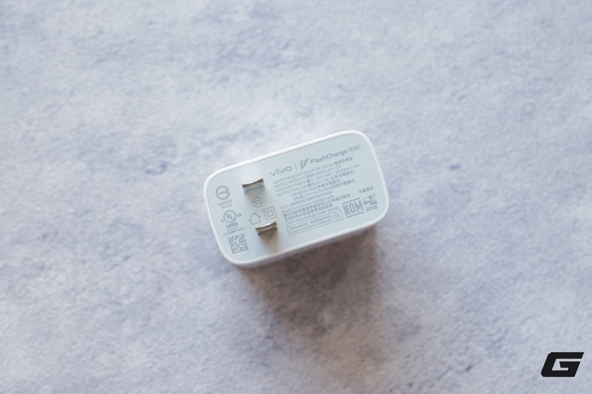 Trên tay vivo V60: Trang bị camera hợp tác với ZEISS, pin khủng 6500mAh, sắp về Việt Nam- Ảnh 8. Trên tay vivo V60: Trang bị camera hợp tác với ZEISS, pin khủng 6500mAh, sắp về Việt Nam- Ảnh 8.