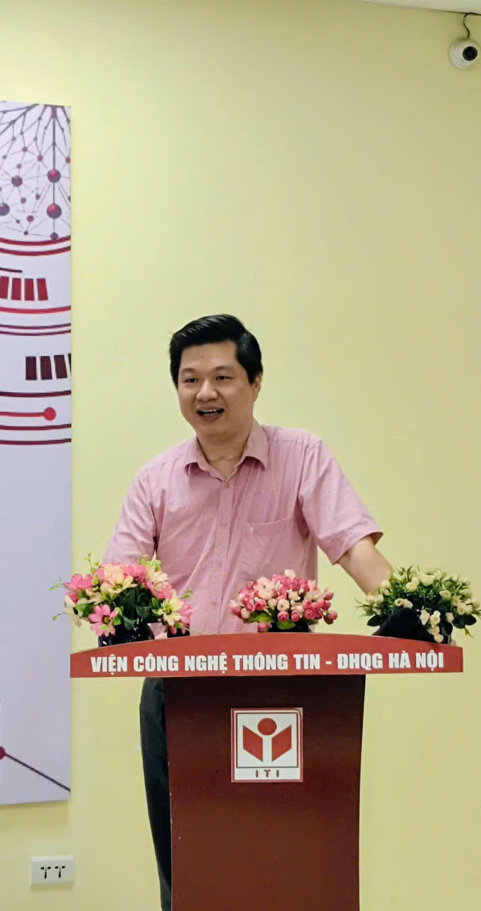 PGS.TS Lê Hoàng Sơn: Better Choice Awards cần ưu tiên các sản phẩm công nghệ “Make in Vietnam”, với hàm lượng chất xám cao do người Việt làm chủ- Ảnh 1. PGS.TS Lê Hoàng Sơn: Better Choice Awards cần ưu tiên các sản phẩm công nghệ “Make in Vietnam”, với hàm lượng chất xám cao do người Việt làm chủ- Ảnh 1.