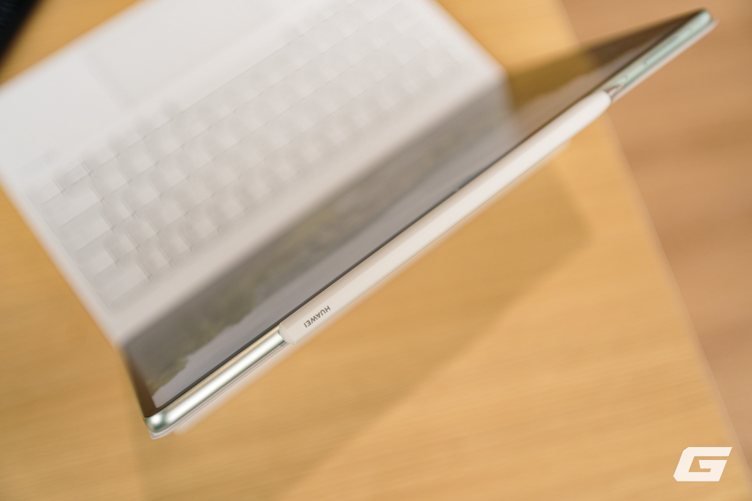 Đây là iPad Pro của Huawei: Màn Tandem OLED đẹp mê, cứng - mềm đều "ngon", giá 20 triệu tặng bao da bàn phím và bút- Ảnh 28. Đây là iPad Pro của Huawei: Màn Tandem OLED đẹp mê, cứng - mềm đều "ngon", giá 20 triệu tặng bao da bàn phím và bút- Ảnh 28.