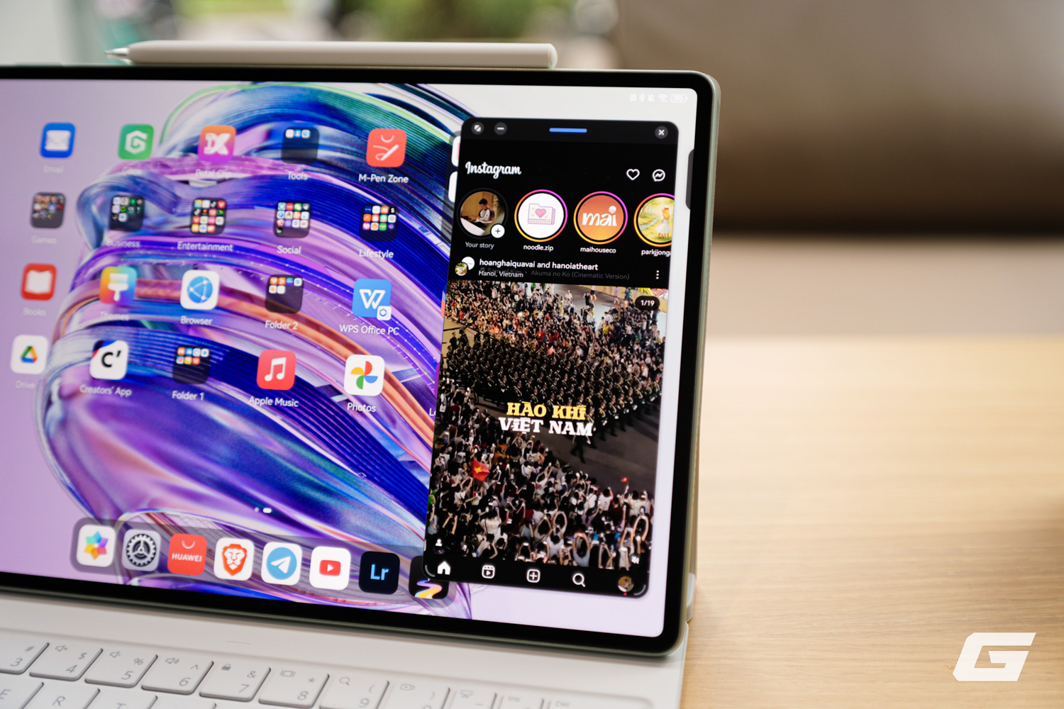 Đây là iPad Pro của Huawei: Màn Tandem OLED đẹp mê, cứng - mềm đều "ngon", giá 20 triệu tặng bao da bàn phím và bút- Ảnh 14. Đây là iPad Pro của Huawei: Màn Tandem OLED đẹp mê, cứng - mềm đều "ngon", giá 20 triệu tặng bao da bàn phím và bút- Ảnh 14.