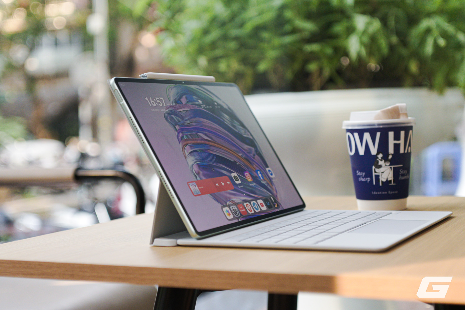 Đây là iPad Pro của Huawei: Màn Tandem OLED đẹp mê, cứng - mềm đều "ngon", giá 20 triệu tặng bao da bàn phím và bút- Ảnh 22. Đây là iPad Pro của Huawei: Màn Tandem OLED đẹp mê, cứng - mềm đều "ngon", giá 20 triệu tặng bao da bàn phím và bút- Ảnh 22.