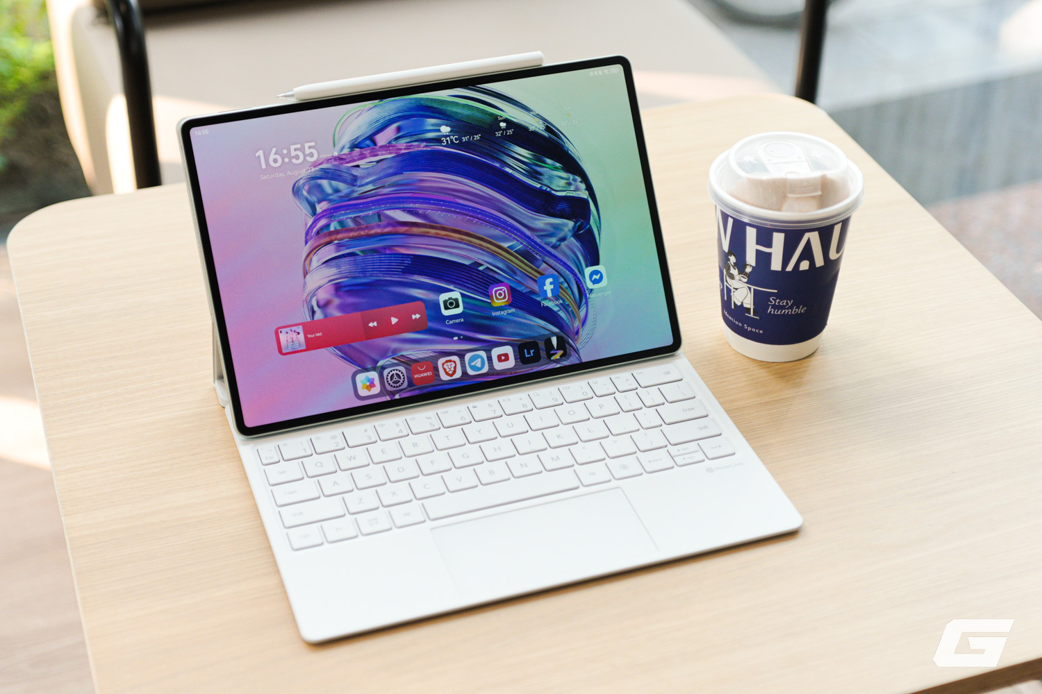 Đây là iPad Pro của Huawei: Màn Tandem OLED đẹp mê, cứng - mềm đều "ngon", giá 20 triệu tặng bao da bàn phím và bút- Ảnh 31. Đây là iPad Pro của Huawei: Màn Tandem OLED đẹp mê, cứng - mềm đều "ngon", giá 20 triệu tặng bao da bàn phím và bút- Ảnh 31.