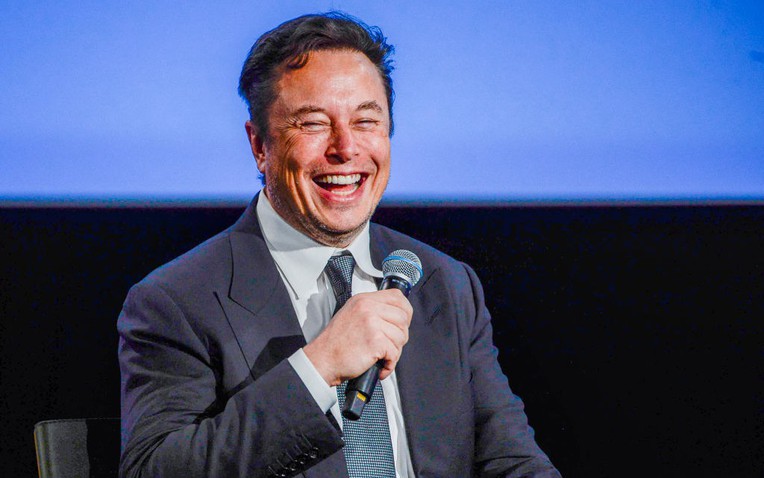 Elon Musk lập công ty AI Macrohard "to và cứng", đối nghịch với Microsoft- Ảnh 1.