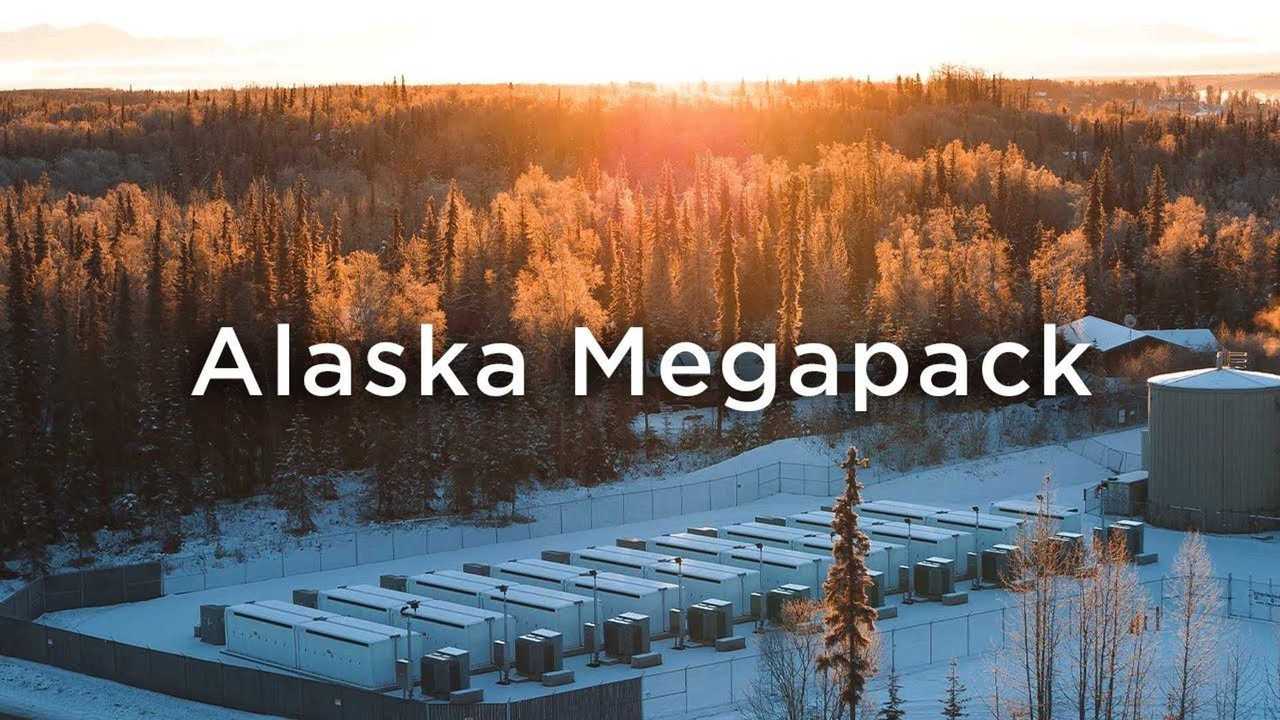 Bí mật bên trong khối pin rộng bằng sân bóng đá mini giữa lòng Alaska- Ảnh 2. Bí mật bên trong khối pin rộng bằng sân bóng đá mini giữa lòng Alaska- Ảnh 2.