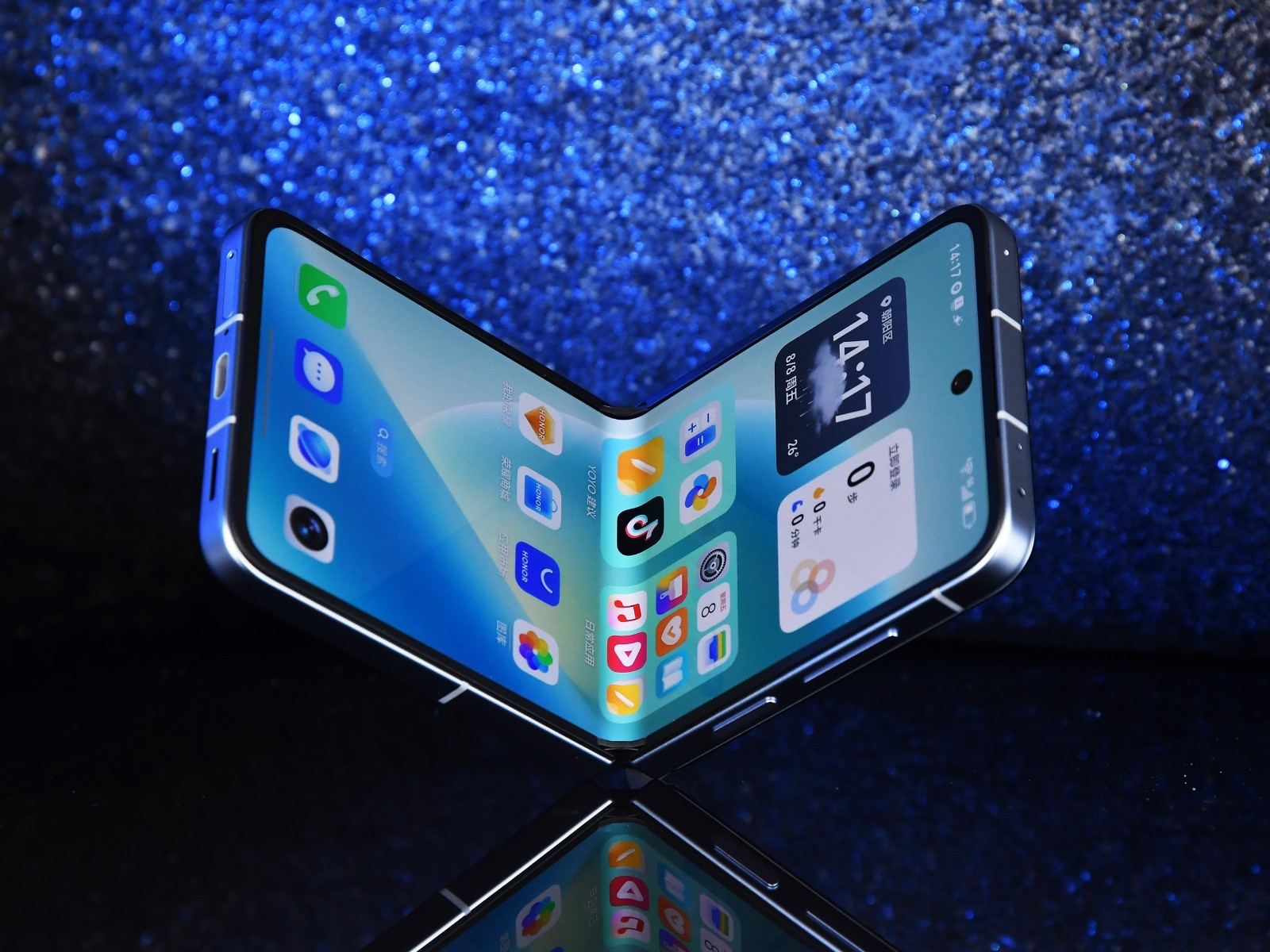 Honor ra mắt điện thoại "đối thủ" của Galaxy Z Flip7: Camera 200MP, pin 5.500mAh, giá rẻ hơn- Ảnh 6. Honor ra mắt điện thoại "đối thủ" của Galaxy Z Flip7: Camera 200MP, pin 5.500mAh, giá rẻ hơn- Ảnh 6.