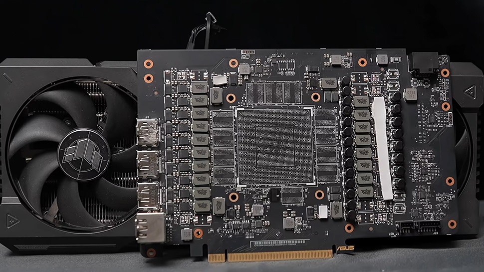 Cấm chip H20, công ty Trung Quốc vẫn "nghiện" chip NVIDIA, phải mua chip cũ để sử dụng: Lý do làm chính NVIDIA phải đau đầu- Ảnh 3. Cấm chip H20, công ty Trung Quốc vẫn "nghiện" chip NVIDIA, phải mua chip cũ để sử dụng: Lý do làm chính NVIDIA phải đau đầu- Ảnh 3.