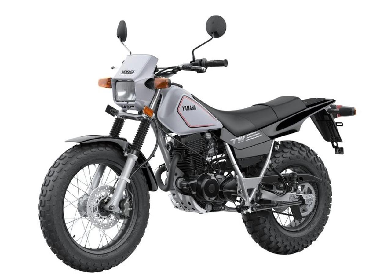 Đây là mẫu xe máy 38 năm không thay đổi nhưng không bao giờ lỗi mốt của nhà Yamaha!- Ảnh 1. Đây là mẫu xe máy 38 năm không thay đổi nhưng không bao giờ lỗi mốt của nhà Yamaha!- Ảnh 1.
