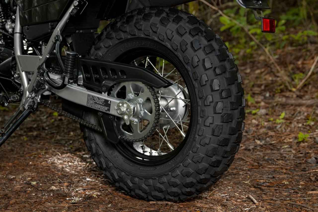 Đây là mẫu xe máy 38 năm không thay đổi nhưng không bao giờ lỗi mốt của nhà Yamaha!- Ảnh 8. Đây là mẫu xe máy 38 năm không thay đổi nhưng không bao giờ lỗi mốt của nhà Yamaha!- Ảnh 8.
