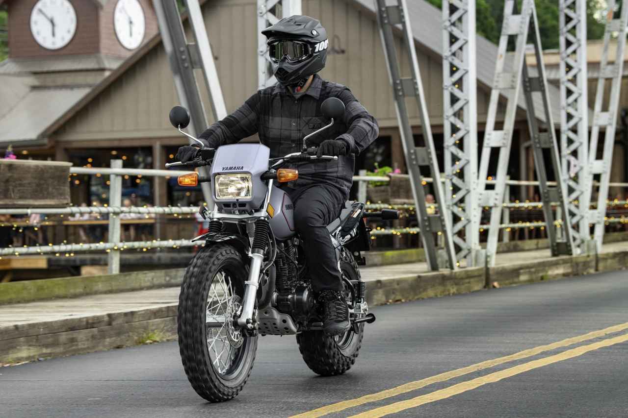 Đây là mẫu xe máy 38 năm không thay đổi nhưng không bao giờ lỗi mốt của nhà Yamaha!- Ảnh 10. Đây là mẫu xe máy 38 năm không thay đổi nhưng không bao giờ lỗi mốt của nhà Yamaha!- Ảnh 10.