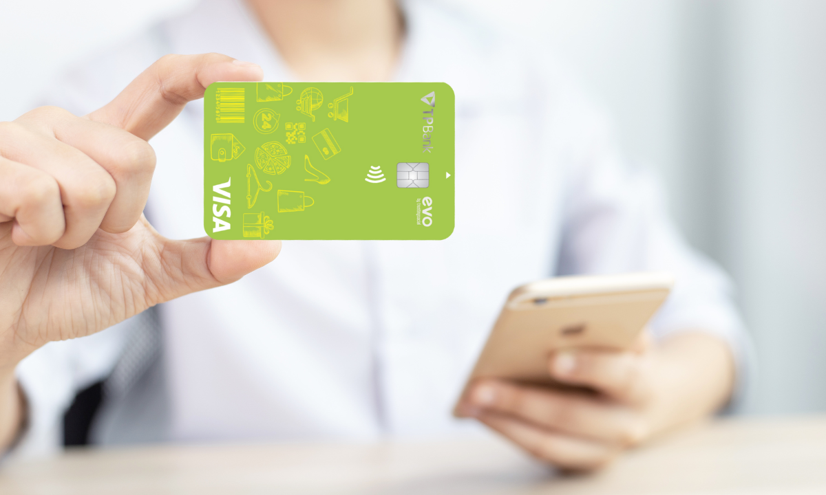 Cuộc chiến hoàn tiền thẻ tín dụng: VIB, TPBank, VPBank hay Techcombank đang "đốt tiền" thế nào để câu khách, và ai mới là người hào phóng thật sự?- Ảnh 5.