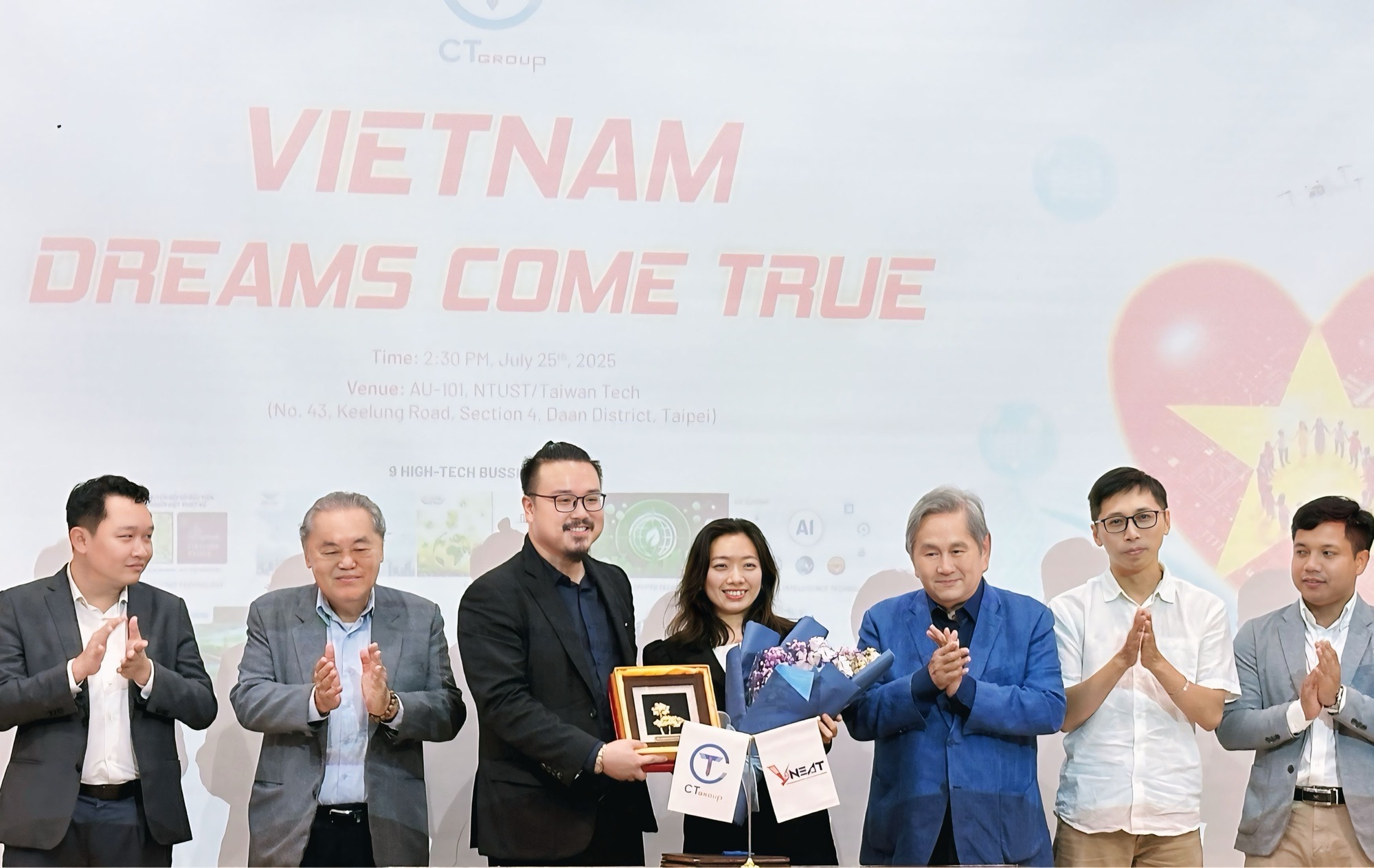 Chủ tịch CT Group Kêu gọi nhân tài đất Việt về nước cống hiến- Ảnh 2. Chủ tịch CT Group Kêu gọi nhân tài đất Việt về nước cống hiến- Ảnh 2.