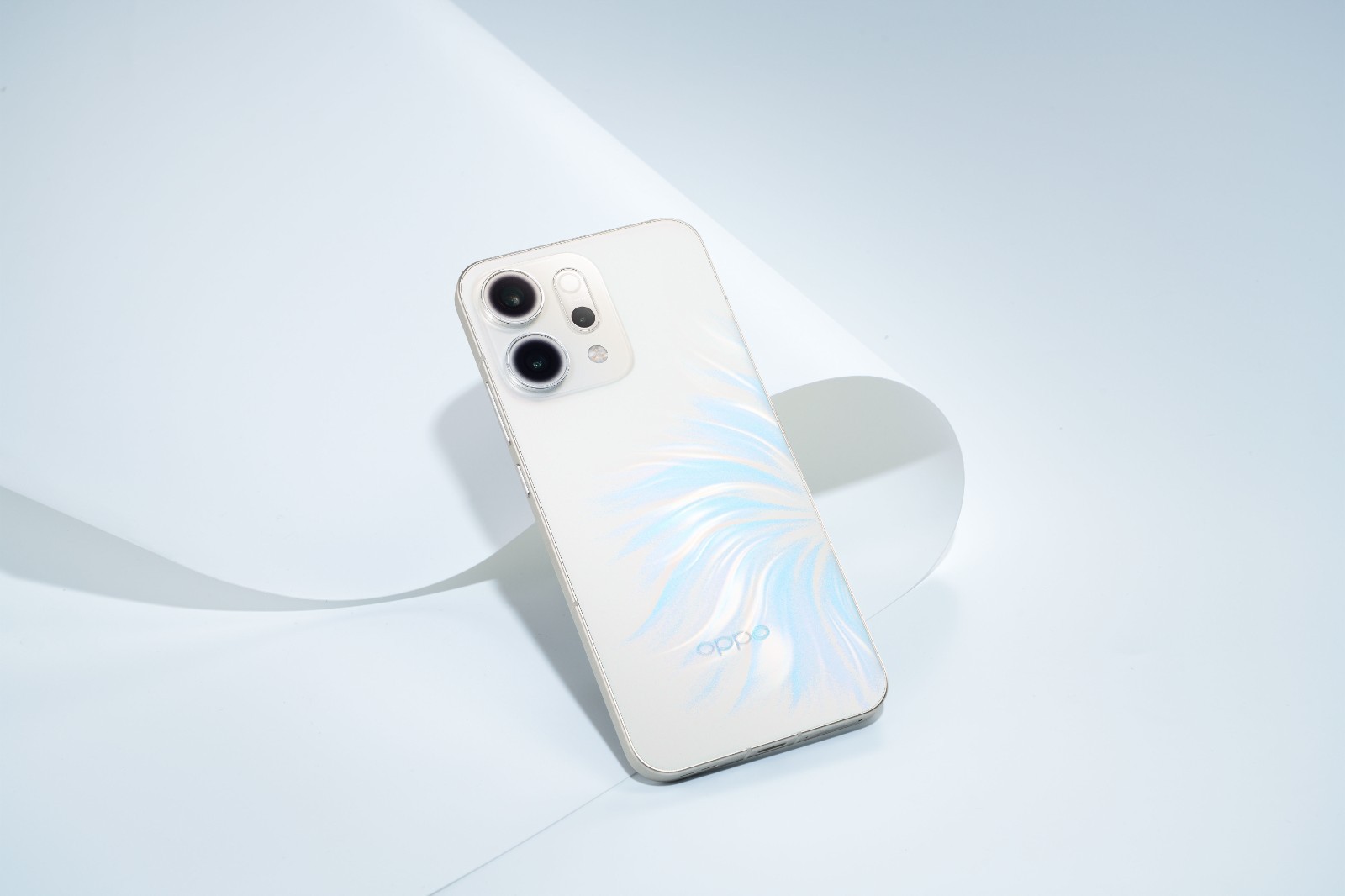 Sơn Tùng M-TP và OPPO bán được 65.000 máy Reno14 series chỉ sau 30 ngày mở bán- Ảnh 1. Sơn Tùng M-TP và OPPO bán được 65.000 máy Reno14 series chỉ sau 30 ngày mở bán- Ảnh 1.
