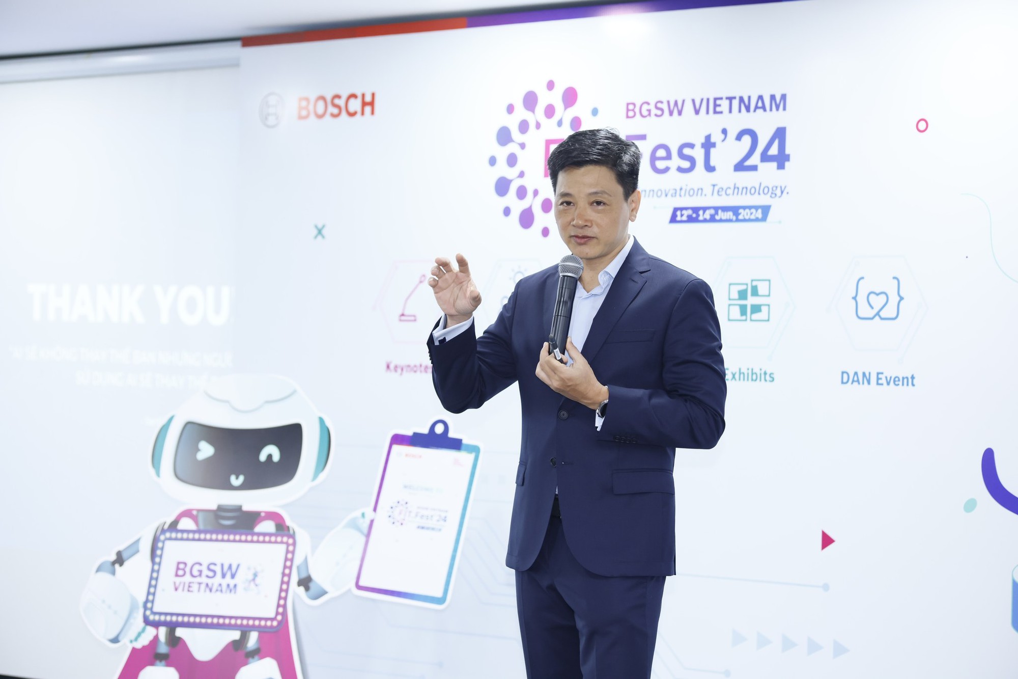 Chuyên gia Đào Trung Thành nhận định về Better Choice Awards: giải thưởng như một “người gác cổng có thẩm quyền”- Ảnh 3. Chuyên gia Đào Trung Thành nhận định về Better Choice Awards: giải thưởng như một “người gác cổng có thẩm quyền”- Ảnh 3.