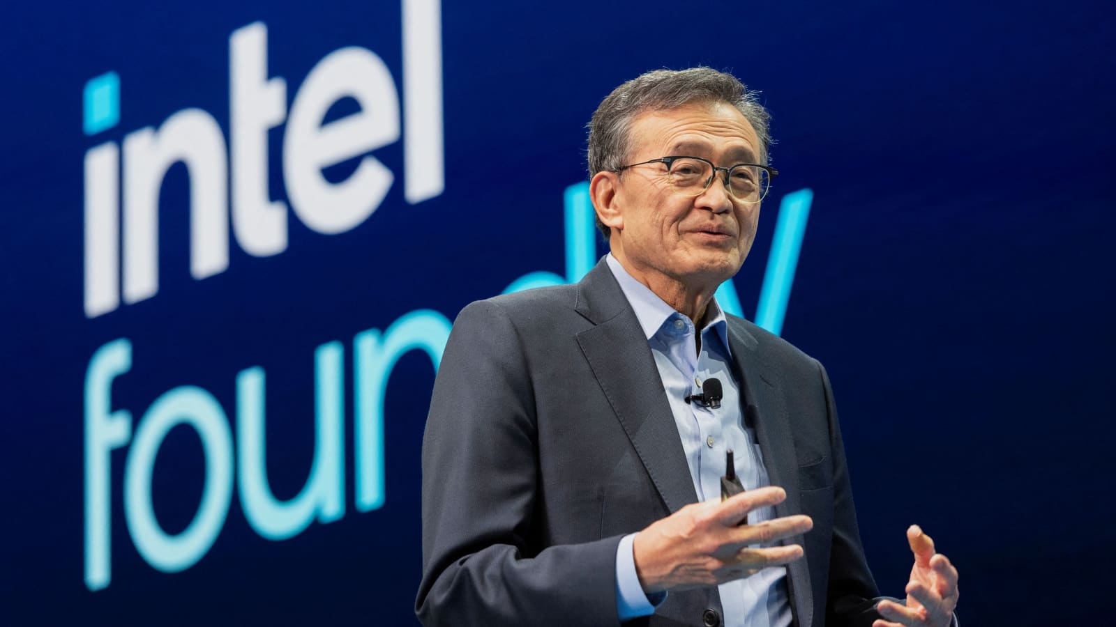 Tổng thống Trump nói với CEO Intel: Ông từ chức đi- Ảnh 1.
