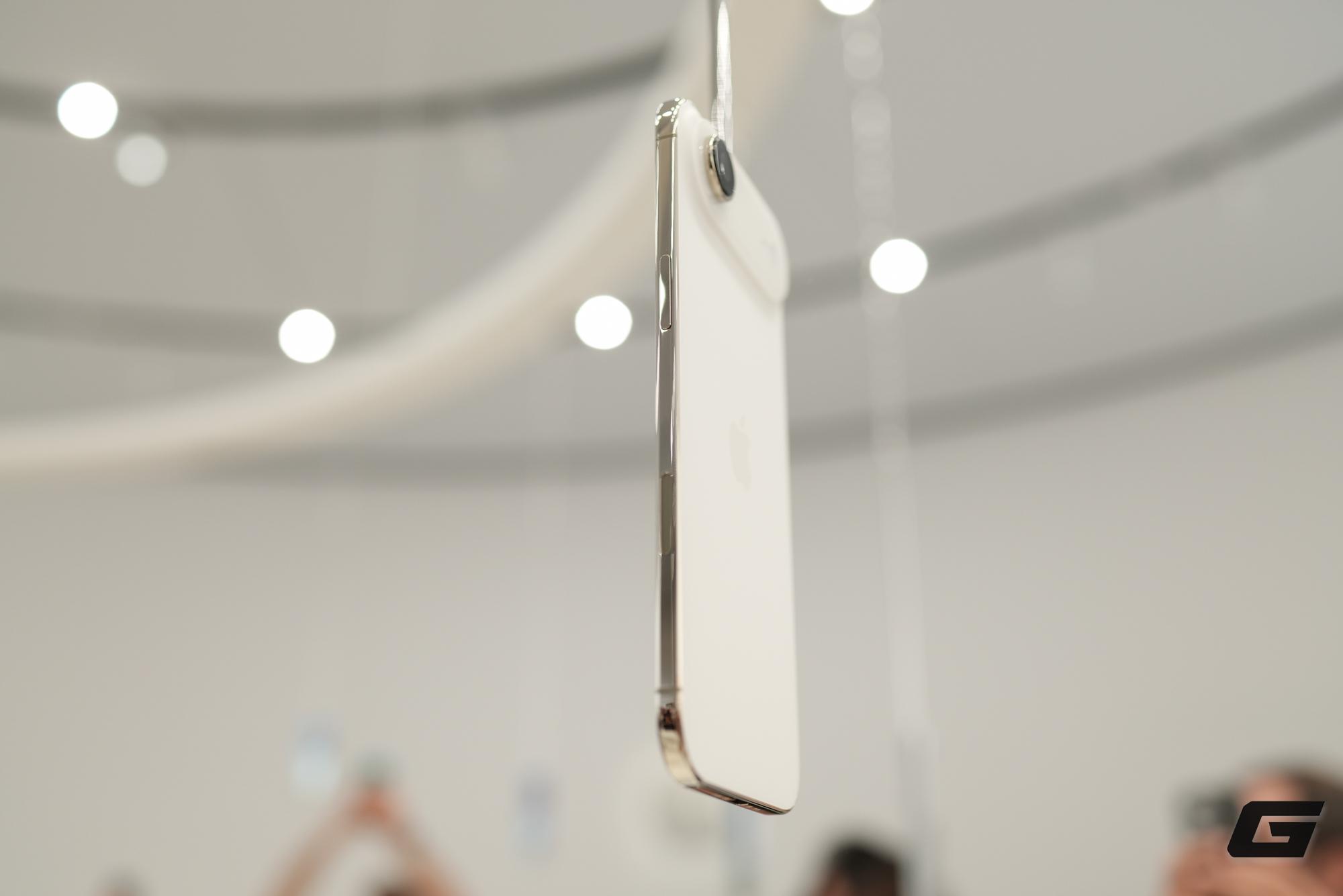 Vì sao Apple bỏ con số 17 trên iPhone Air?- Ảnh 6. Vì sao Apple bỏ con số 17 trên iPhone Air?- Ảnh 6.