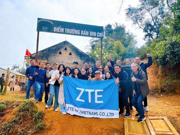 Hỗ trợ học sinh, chắp cánh ước mơ: ZTE Việt Nam khép lại chương trình thiện nguyện thành công- Ảnh 1. Hỗ trợ học sinh, chắp cánh ước mơ: ZTE Việt Nam khép lại chương trình thiện nguyện thành công- Ảnh 1.