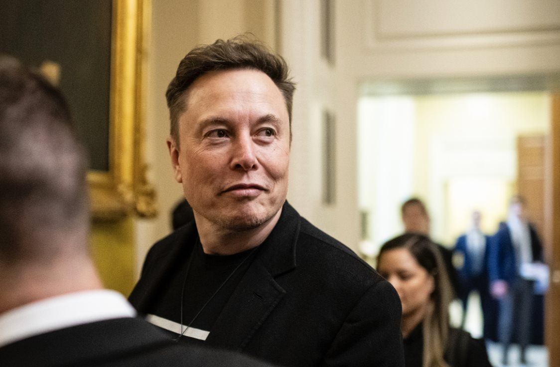 Elon Musk bị kiện vì đổ lỗi cho khách hàng: Tesla tự hào công nghệ tiên tiến nhưng có chuyện thì chối bỏ trách nhiệm- Ảnh 1.