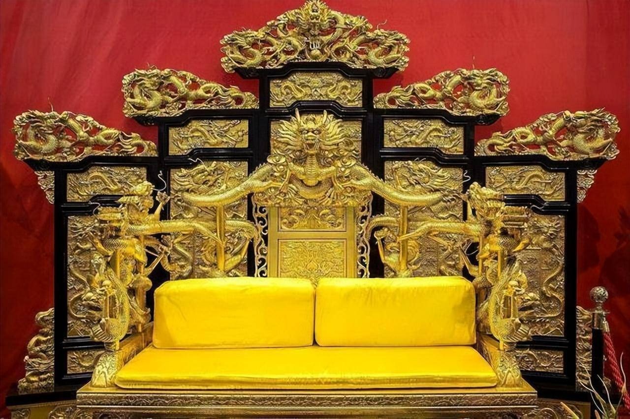 Chiếc ghế khó hiểu nhất trong Tử Cấm Thành, không ai dám ngồi lên, ngay cả các nhà khảo cổ học cũng không thể giải thích được- Ảnh 3.