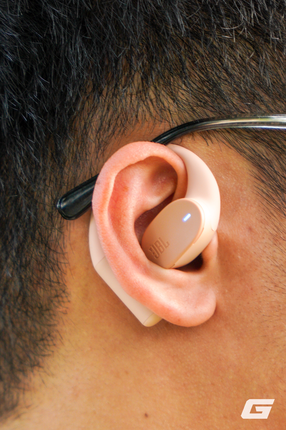 Trải nghiệm JBL Sense Lite: Thiết kế Open-ear, pin bền, đeo thoải mái, hội chạy bộ chắc sẽ rất mê- Ảnh 11. Trải nghiệm JBL Sense Lite: Thiết kế Open-ear, pin bền, đeo thoải mái, hội chạy bộ chắc sẽ rất mê- Ảnh 11.