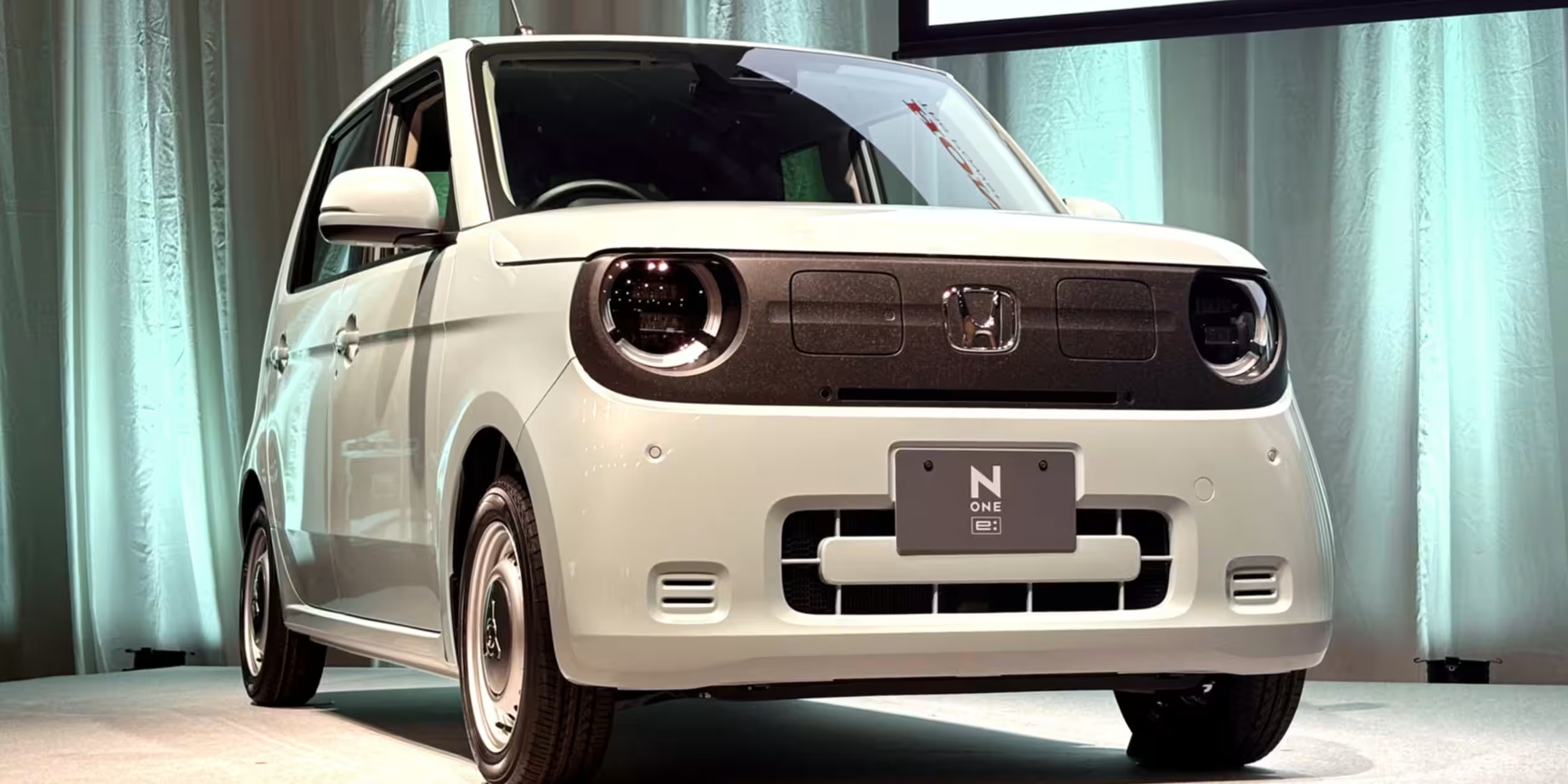 Honda bán xe điện mini N-One e: Chạy 295km/sạc, thân hẹp nhưng dài hơn VF3, giá 482 triệu- Ảnh 5. Honda bán xe điện mini N-One e: Chạy 295km/sạc, thân hẹp nhưng dài hơn VF3, giá 482 triệu- Ảnh 5.