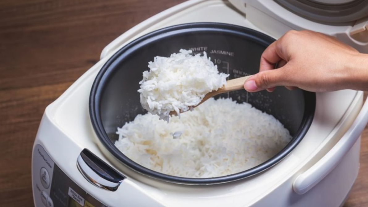 Dùng nồi cơm điện bong lớp chống dính có gây ung thư?- Ảnh 1.