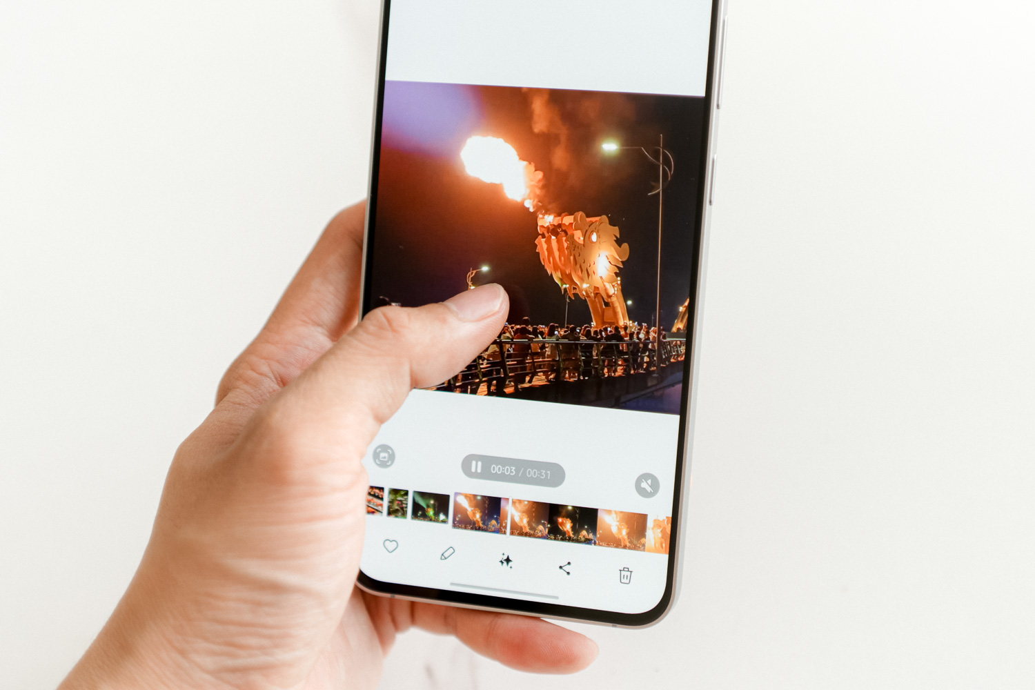 Không còn ảnh mờ, clip dở: 7 tuyệt chiêu chụp, quay bạn nên biết với Galaxy S25 FE- Ảnh 5. Không còn ảnh mờ, clip dở: 7 tuyệt chiêu chụp, quay bạn nên biết với Galaxy S25 FE- Ảnh 5.