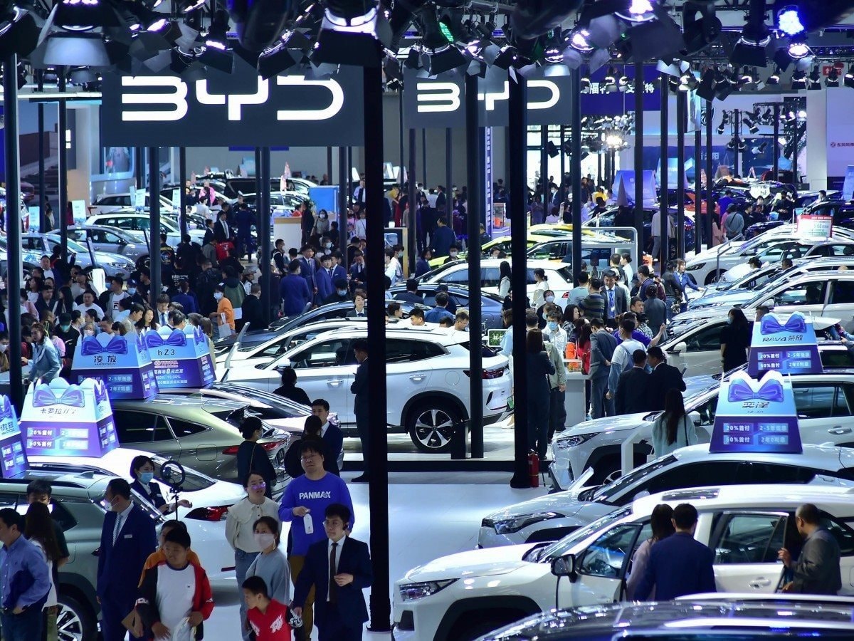 Chuyện gì đang xảy ra với BYD: Vốn hóa bốc hơi 45 tỷ USD chỉ trong vài tháng, vị thế 'vua xe điện' Trung Quốc lung lay- Ảnh 4. Chuyện gì đang xảy ra với BYD: Vốn hóa bốc hơi 45 tỷ USD chỉ trong vài tháng, vị thế 'vua xe điện' Trung Quốc lung lay- Ảnh 4.