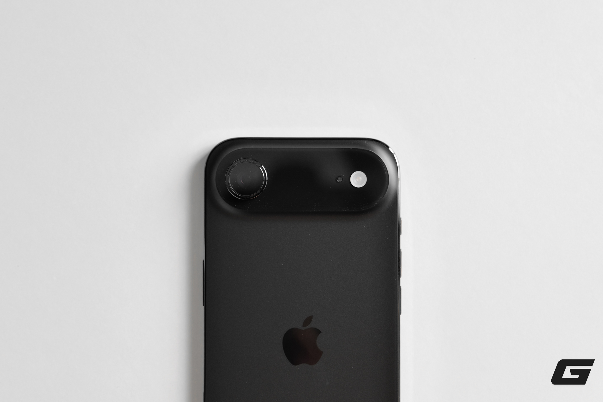 5 Smartphone Mỏng Nhất Thế Giới Ra Mắt Trong Năm Nay: Có Cả Điện Thoại Giá Chỉ Hơn 5 Triệu Đồng- Ảnh 3. 5 Smartphone Mỏng Nhất Thế Giới Ra Mắt Trong Năm Nay: Có Cả Điện Thoại Giá Chỉ Hơn 5 Triệu Đồng- Ảnh 3.