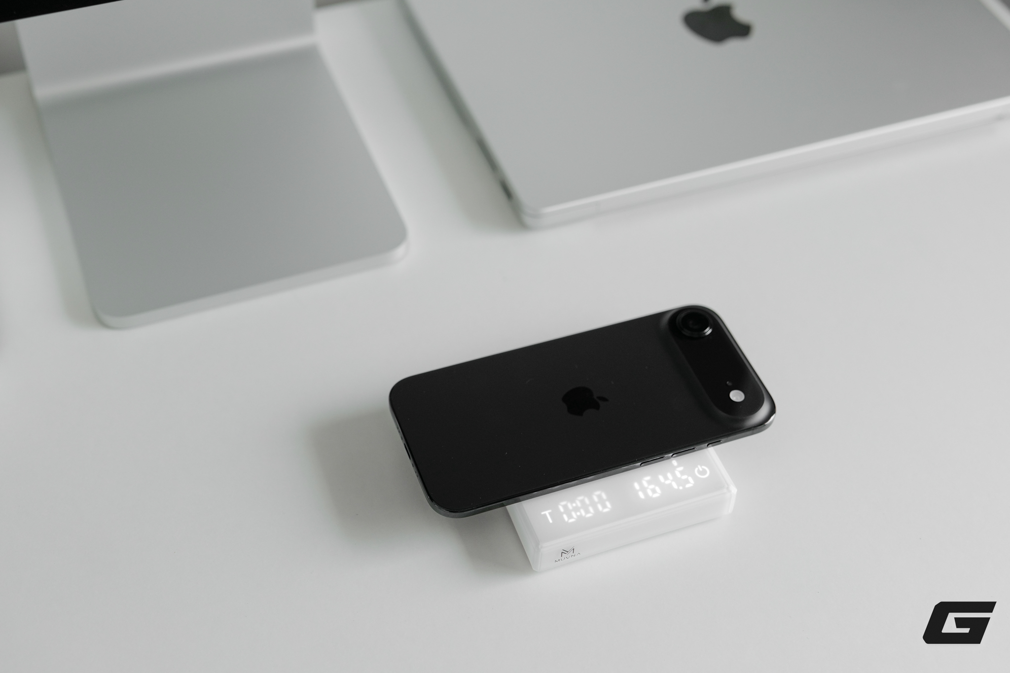 Mở hộp sớm iPhone Air chính hãng sắp lên kệ tại Việt Nam: Mỏng nhẹ tới khó tin, nhưng sự đánh đổi nằm ở đâu?- Ảnh 20. Mở hộp sớm iPhone Air chính hãng sắp lên kệ tại Việt Nam: Mỏng nhẹ tới khó tin, nhưng sự đánh đổi nằm ở đâu?- Ảnh 20.
