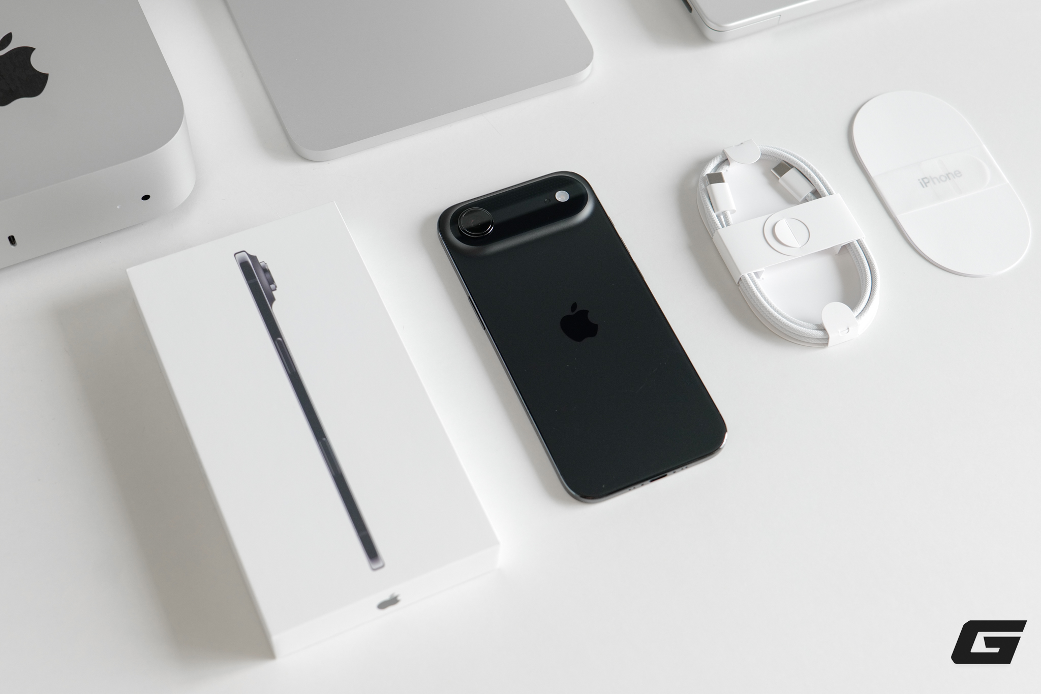 Bạn sẽ khó tin độ mỏng của iPhone Air cho tới khi xem những hình này!- Ảnh 4. Bạn sẽ khó tin độ mỏng của iPhone Air cho tới khi xem những hình này!- Ảnh 4.