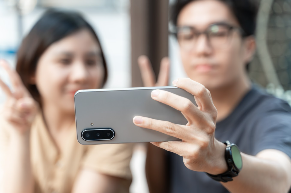 Nhân danh hội “ăn chắc mặc bền”: Đây là chiếc smartphone món hời cho người có ngân sách eo hẹp- Ảnh 2.