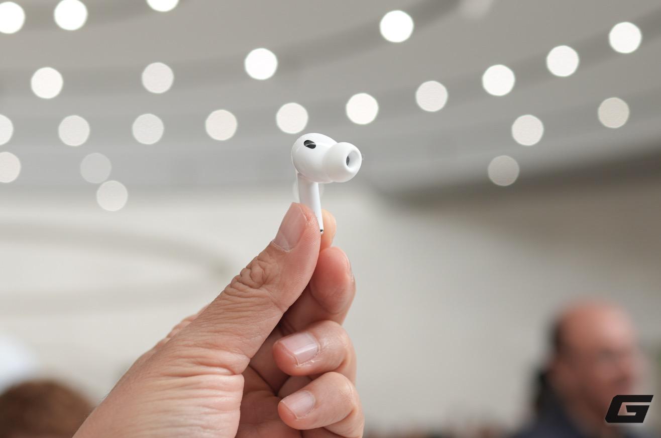 Không chỉ là tai nghe: AirPods Pro 3 hé lộ kế hoạch lớn của Apple- Ảnh 4. Không chỉ là tai nghe: AirPods Pro 3 hé lộ kế hoạch lớn của Apple- Ảnh 4.