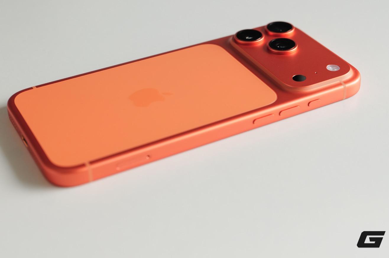 Sự trở lại của nhôm trên iPhone 17 Pro/Pro Max làm gợi nhớ cảm giác nguyên khối mà Apple đã làm tôi say mê- Ảnh 5.
