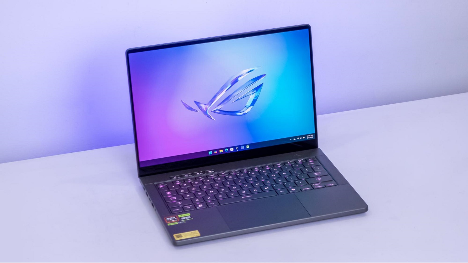 ASUS ROG Zephyrus G14 - Sự dung hòa của hiệu năng “khủng” và khả năng giải trí di động linh hoạt- Ảnh 1.